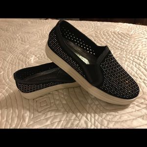 NWT Sketches slip on with memory foam size 6.